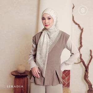 Seradia Hijab - Segi Empat Motif Tenira- Timeless Collection