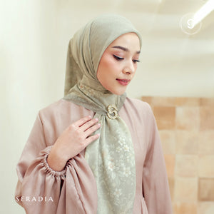 Seradia Hijab - Segi Empat Motif Gamiya- Timeless Collection