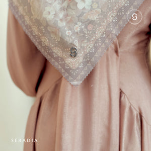 Seradia Hijab - Segi Empat Motif Gamiya- Timeless Collection