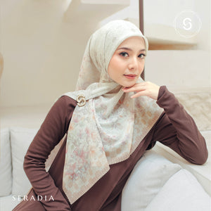Seradia Hijab - Segi Empat Motif Hakira - Timeless Collection