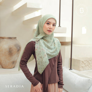 Seradia Hijab - Segi Empat Motif Hakira - Timeless Collection