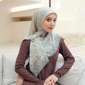 Seradia Hijab - Segi Empat Motif Hakira - Timeless Collection
