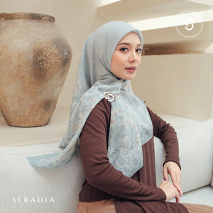 Seradia Hijab - Segi Empat Motif Hakira - Timeless Collection