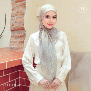Seradia Hijab - Segi Empat Motif Barisa Timeless Collection