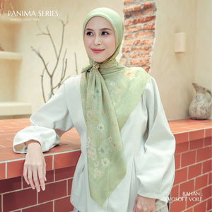Seradia Hijab - Segi Empat Motif Panima Timeless Collection