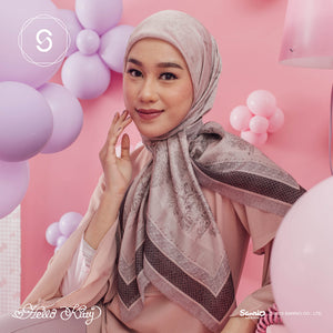 Seradia Hijab Segi Empat Voyage Hello Kitty Collection