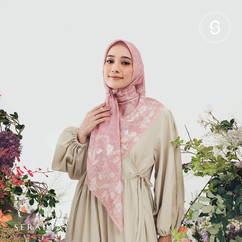 Seradia Hijab Segi Empat - Dianti