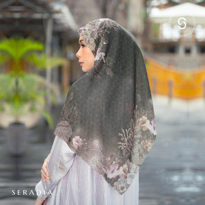 Seradia Pashmina Sasi