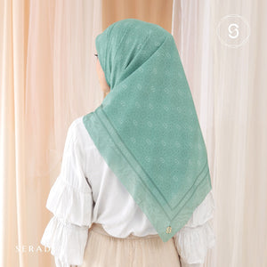 Seradia Hijab Segi Empat Monogram 2.0