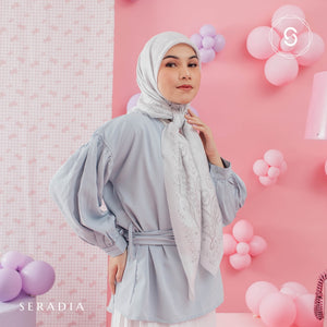 Seradia Hijab Segi Empat Companion Monogram