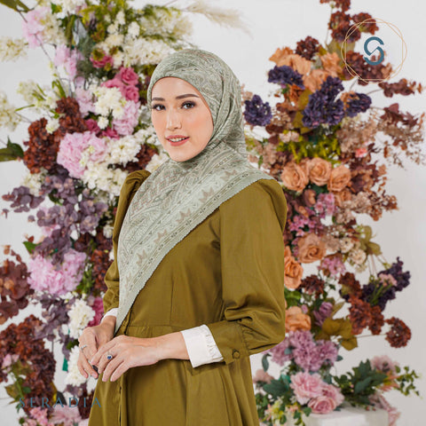 Seradia Ganeeta Defect Sale