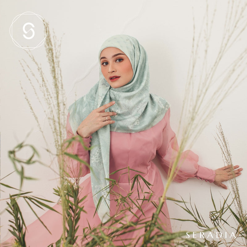 Seradia Hijab Segi Empat Raema - Bomi